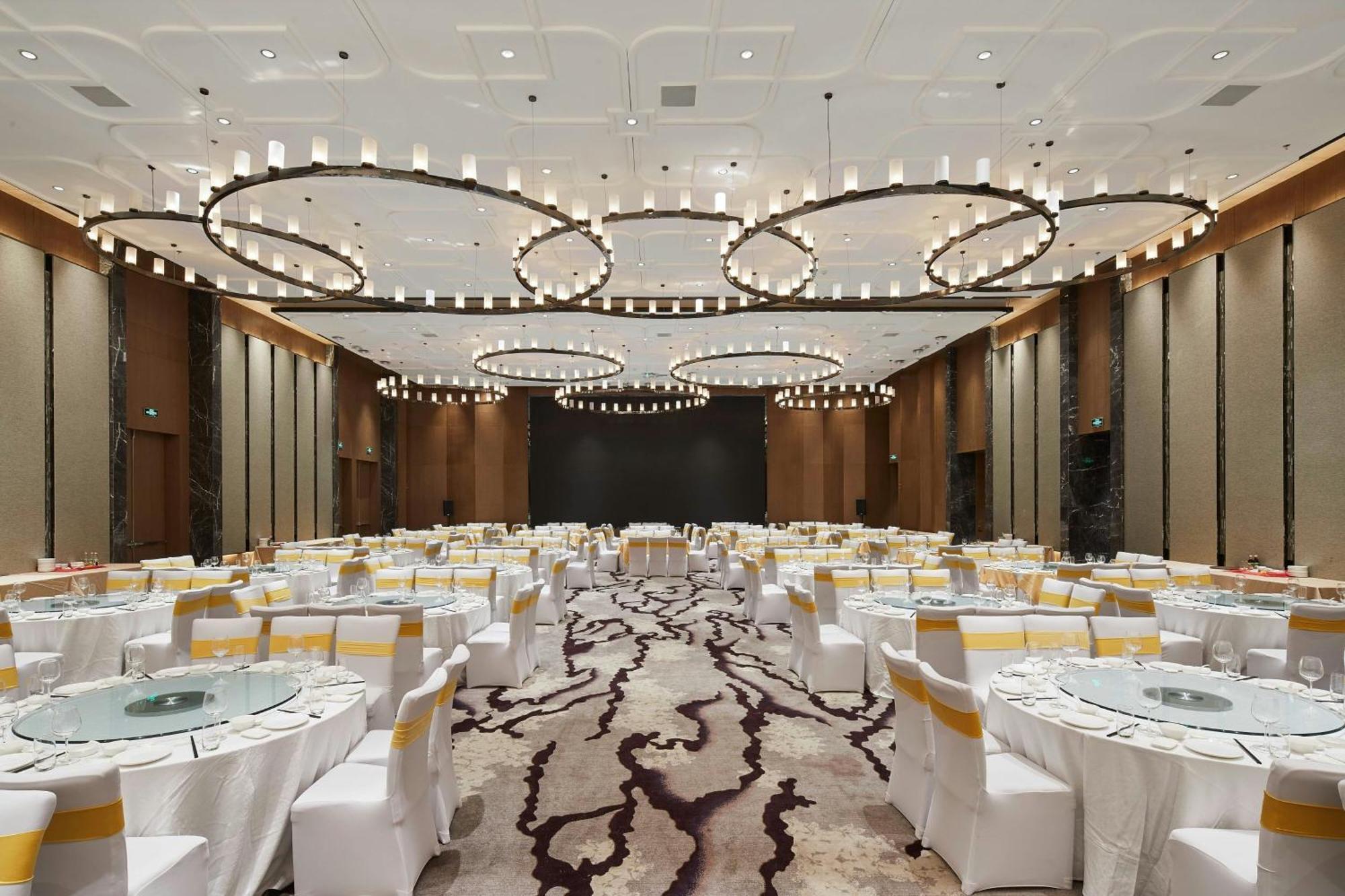 คอร์ตยาร์ด ซินฉาง Hotel Xinchang ภายนอก รูปภาพ