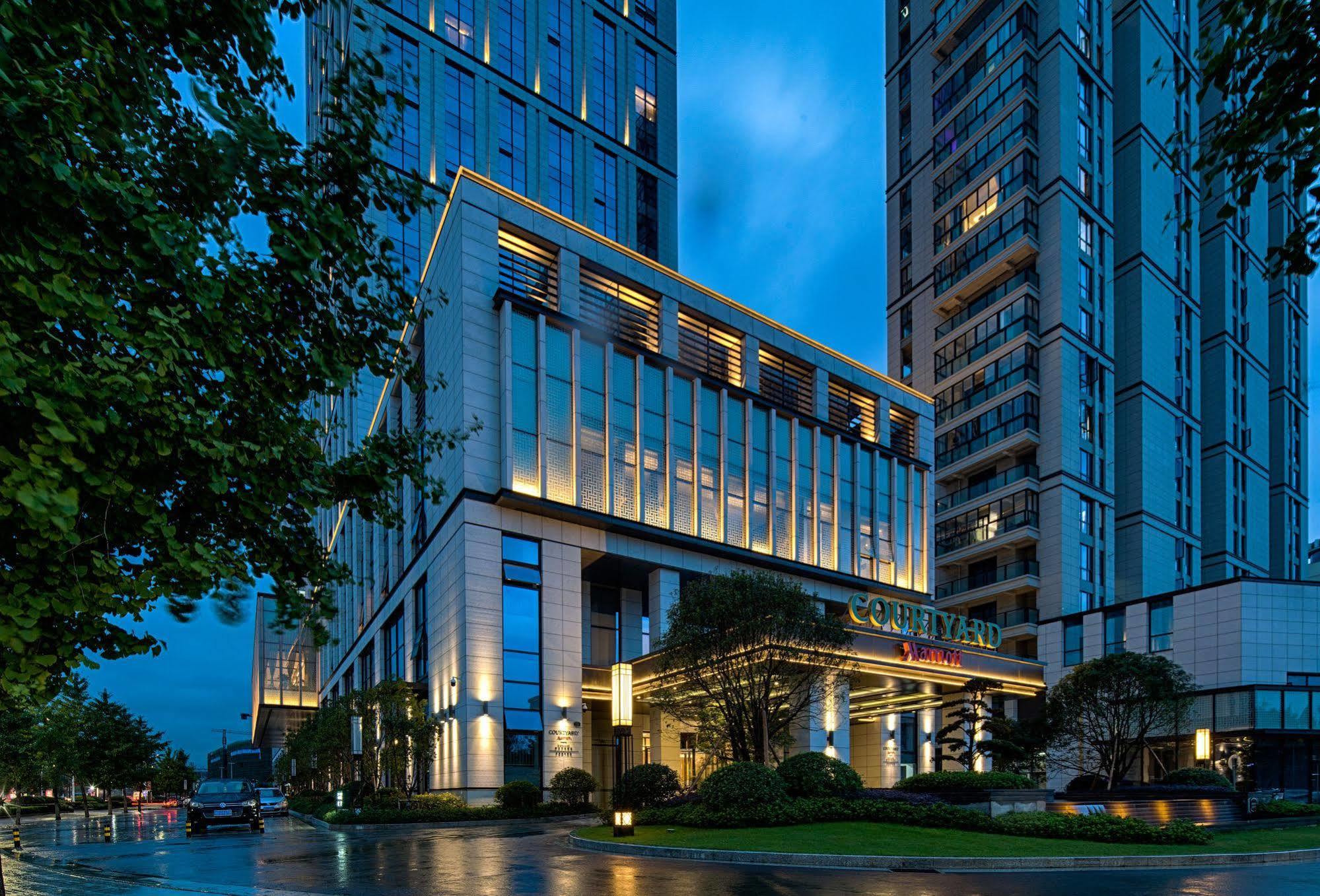 คอร์ตยาร์ด ซินฉาง Hotel Xinchang ภายนอก รูปภาพ